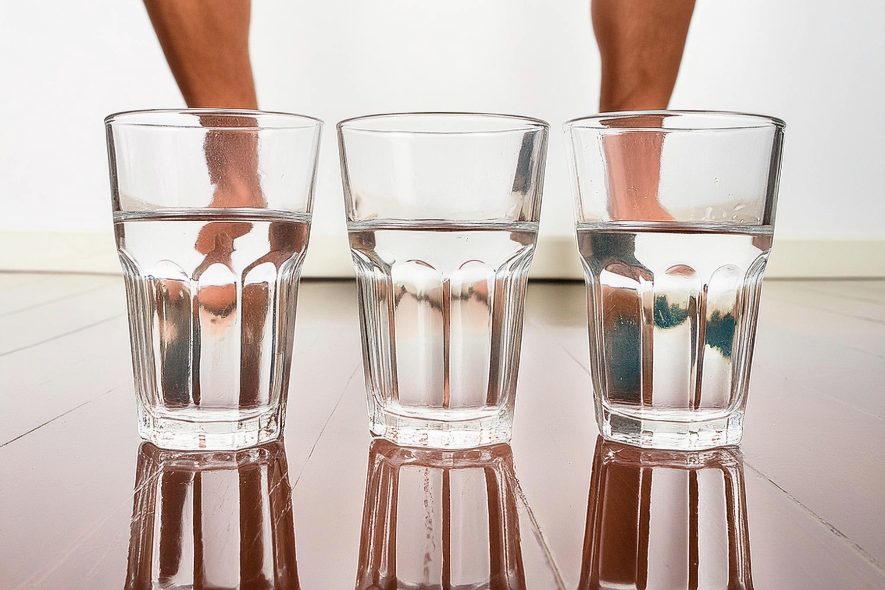 Informer l’eau, informer le vivant : comprendre l’humain à travers la dynamisation et la biorésonance